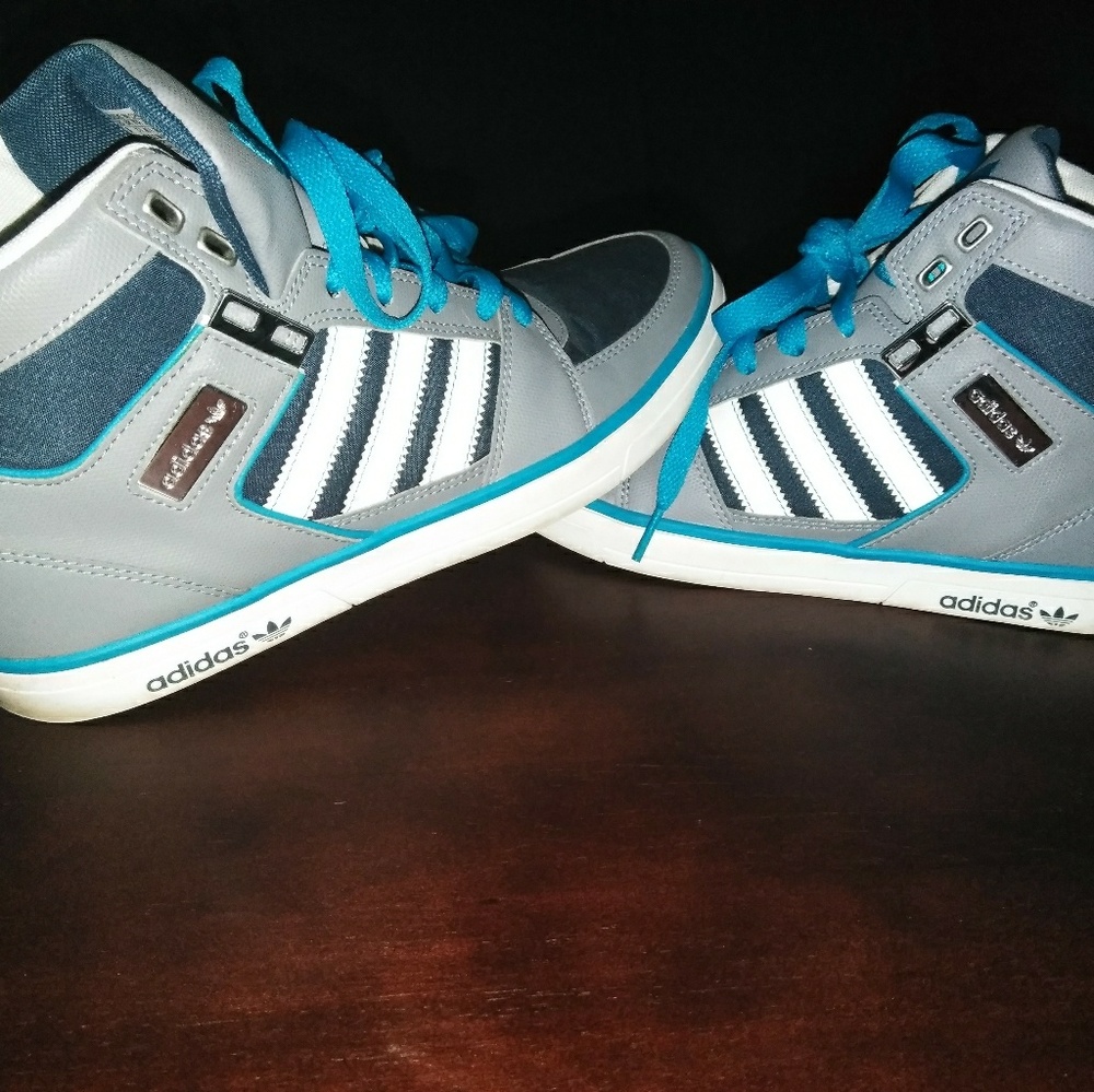 Vintage Addidas Trefoil Sneakers